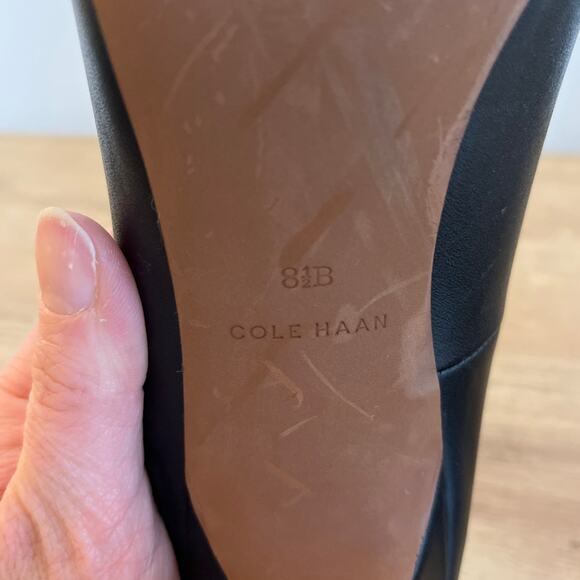 Cole Haan Suede and Leather Pumps Heels Size 8.5 Black Classic Career Event - Picture 9 of 10